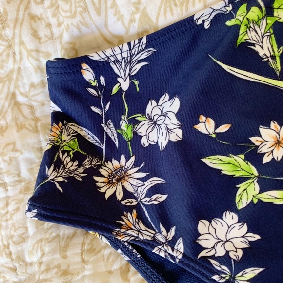 Floral High Waisted Swim Bottoms - Picture 2 of 3